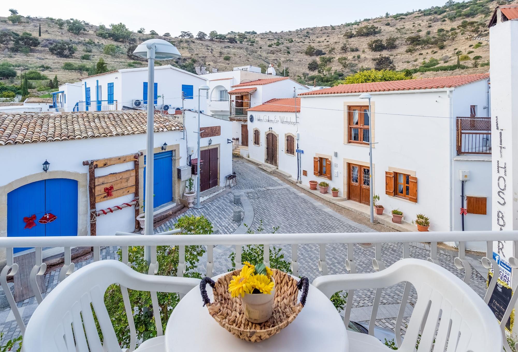 Antonis G. Hotel apartamentowy Oroklini