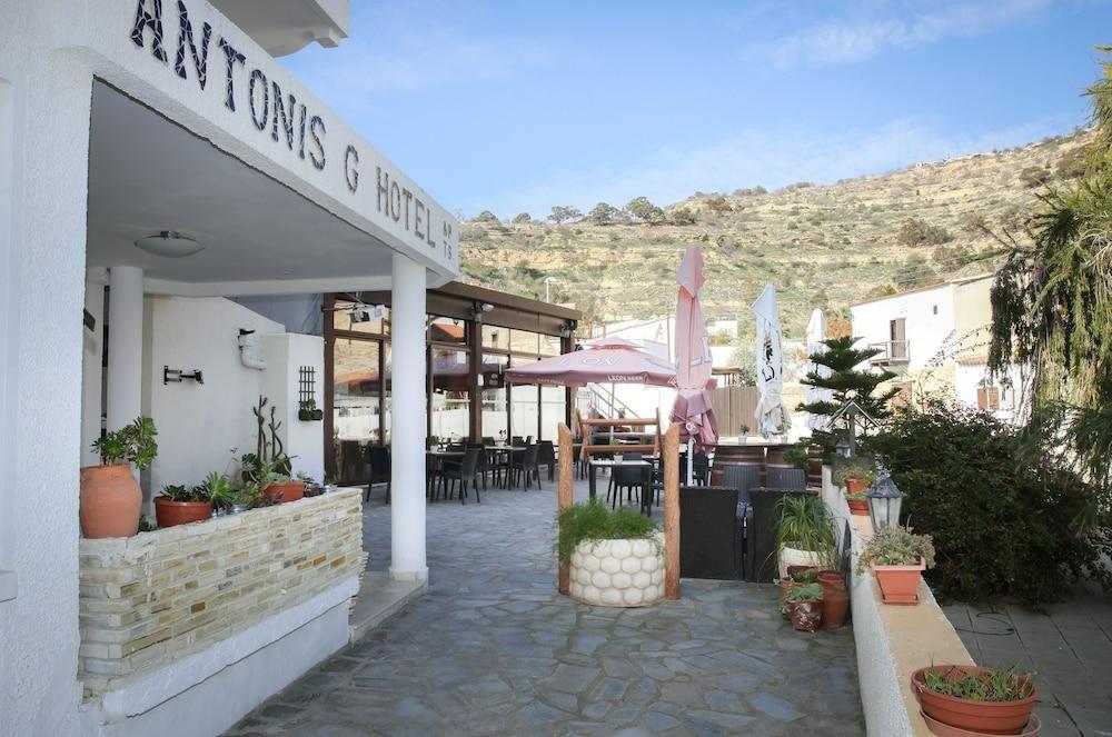 Hotel apartamentowy Antonis G.