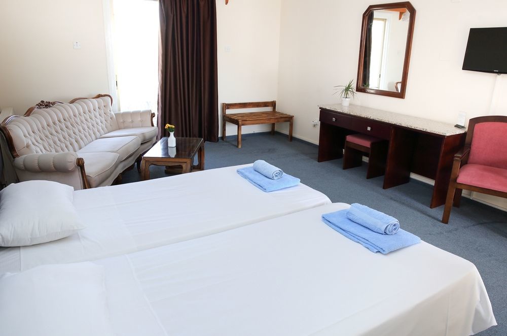Hotel apartamentowy Antonis G.